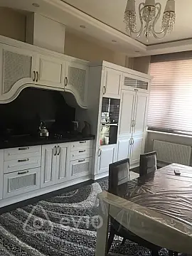 Satılır 3 otaqlı yeni tikili 150 m²