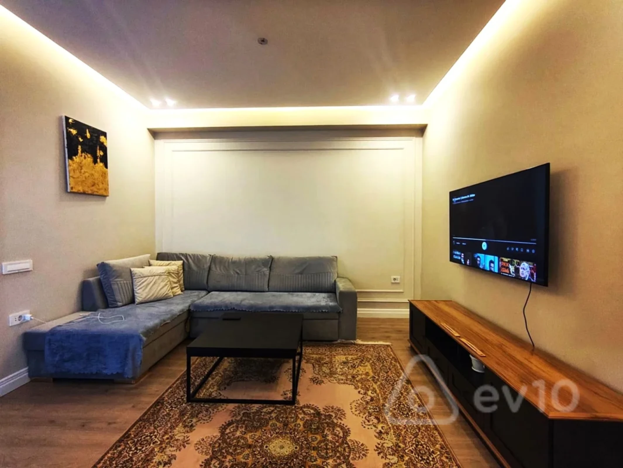 Kirayə verilir 2 otaqlı yeni tikili 70 m²