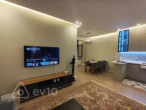 Kirayə verilir 2 otaqlı yeni tikili 70 m²