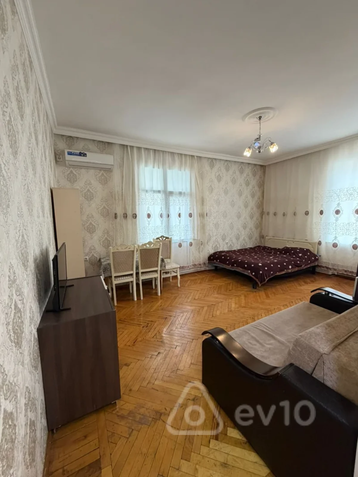 Kirayə verilir 1 otaqlı köhnə tikili 40 m²