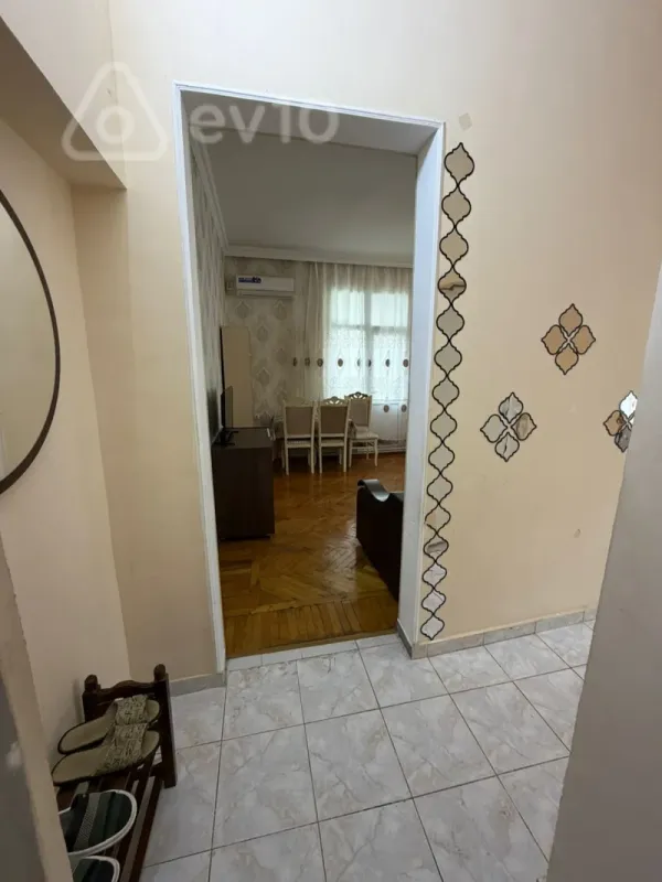 Kirayə verilir 1 otaqlı köhnə tikili 40 m²