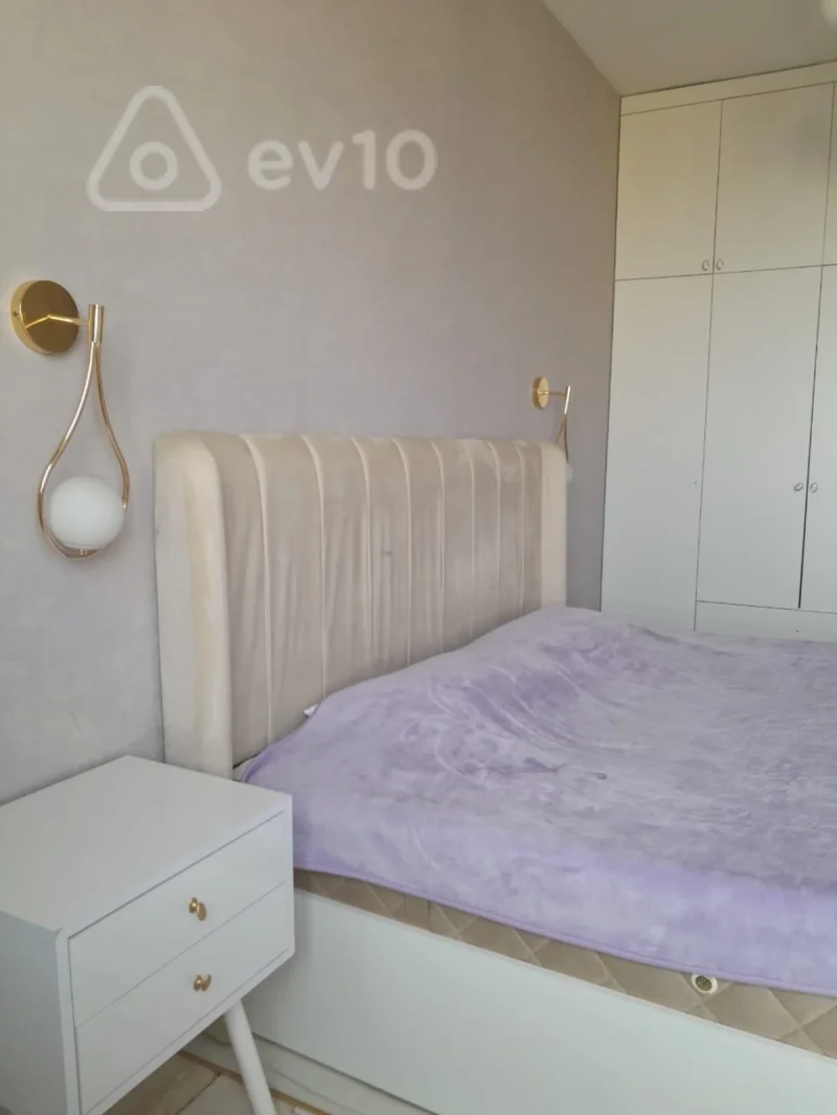 Satılır 3 otaqlı yeni tikili 75 m²