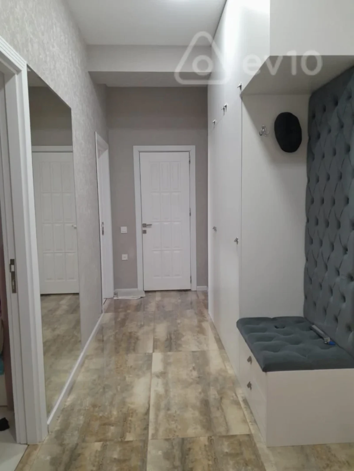 Satılır 3 otaqlı yeni tikili 75 m²