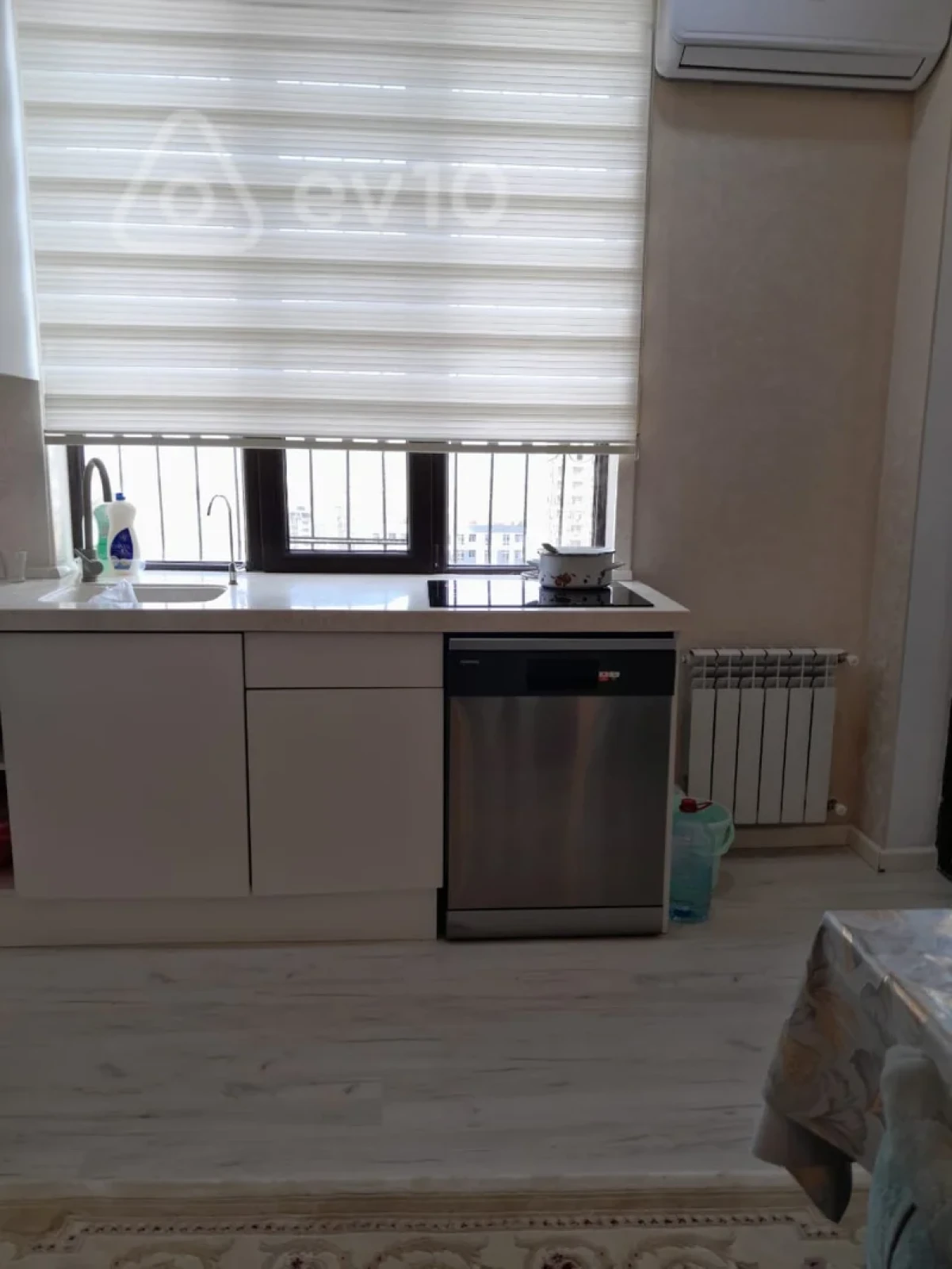 Satılır 3 otaqlı yeni tikili 75 m²