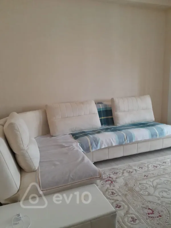 Satılır 3 otaqlı yeni tikili 75 m²