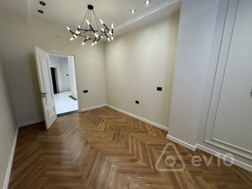 Satılır 3 otaqlı yeni tikili 132 m²