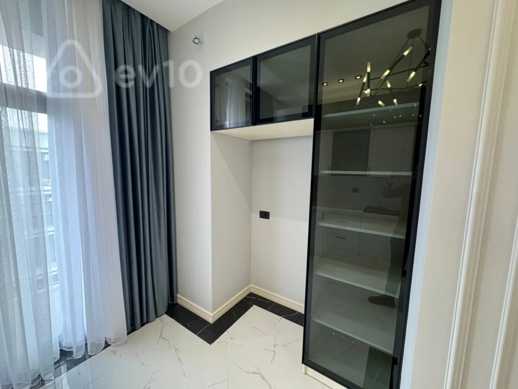Satılır 3 otaqlı yeni tikili 132 m²