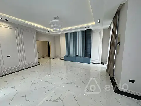 Satılır 3 otaqlı yeni tikili 132 m²