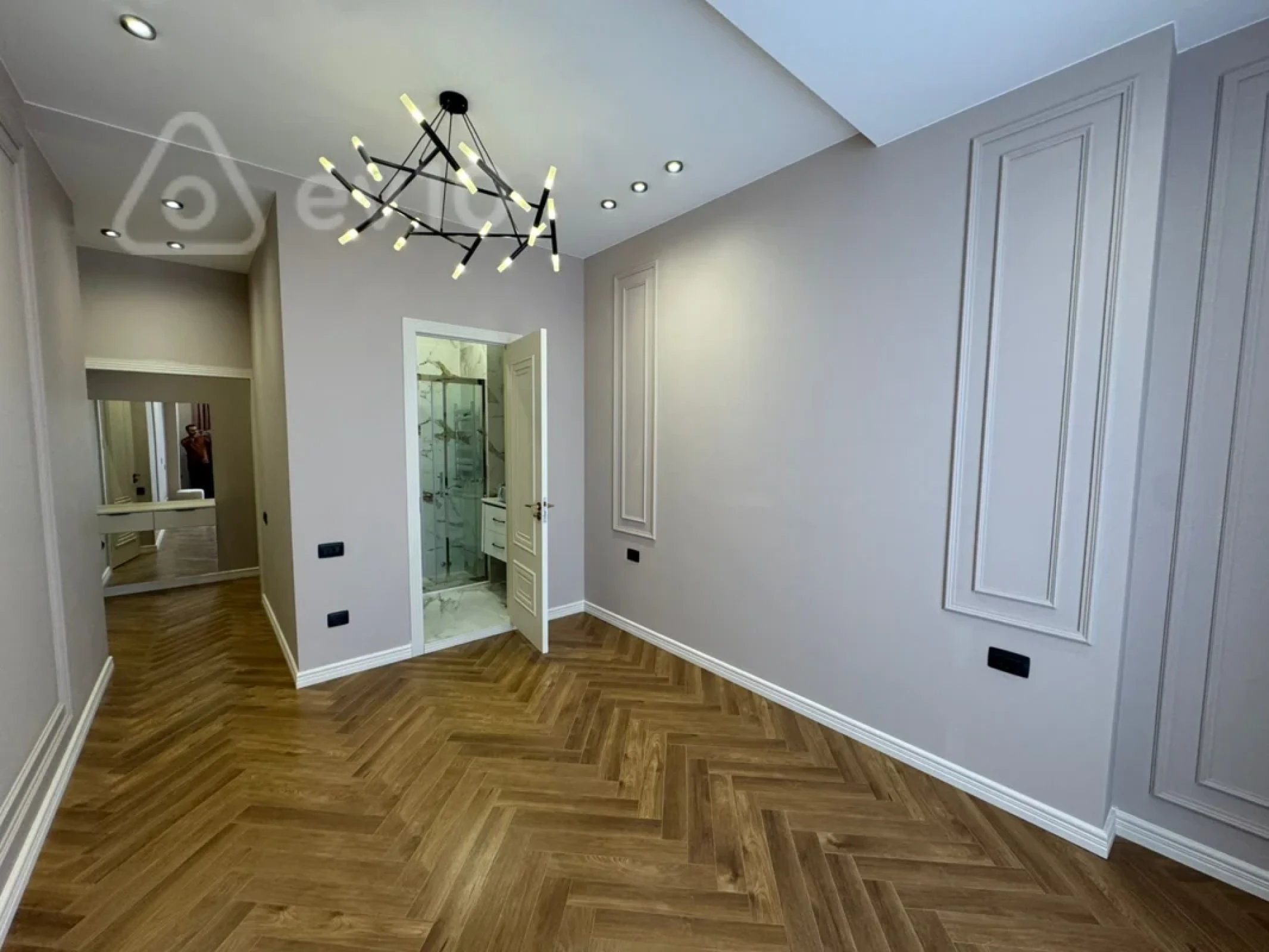 Satılır 3 otaqlı yeni tikili 132 m²