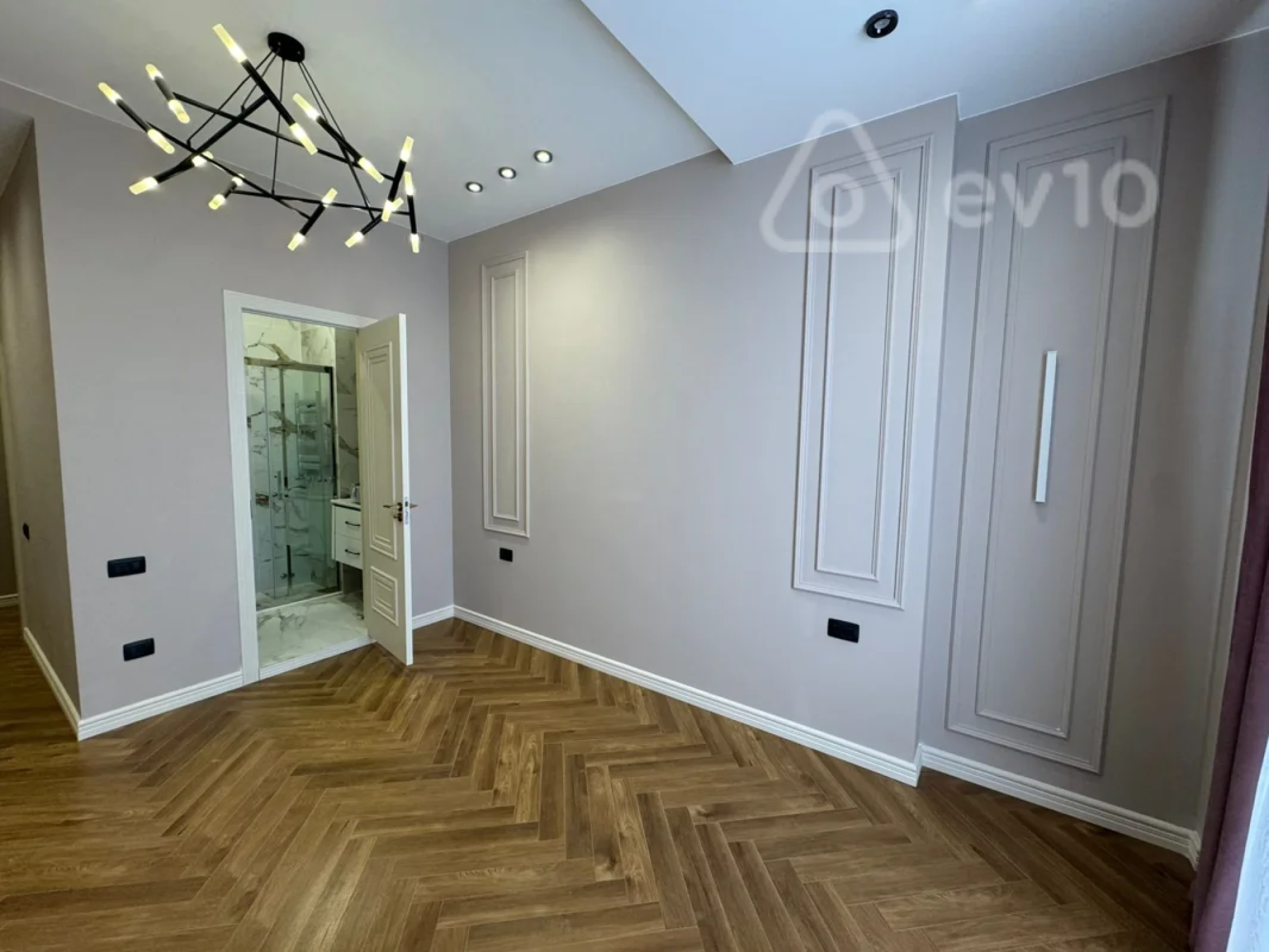 Satılır 3 otaqlı yeni tikili 132 m²