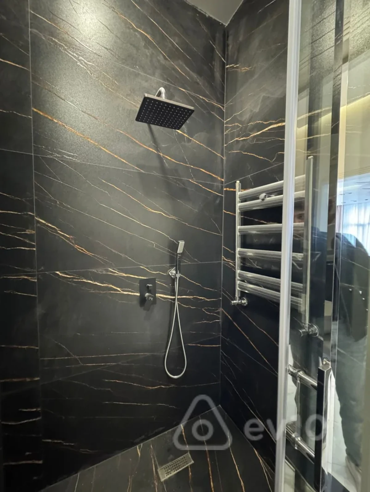 Satılır 3 otaqlı yeni tikili 132 m²