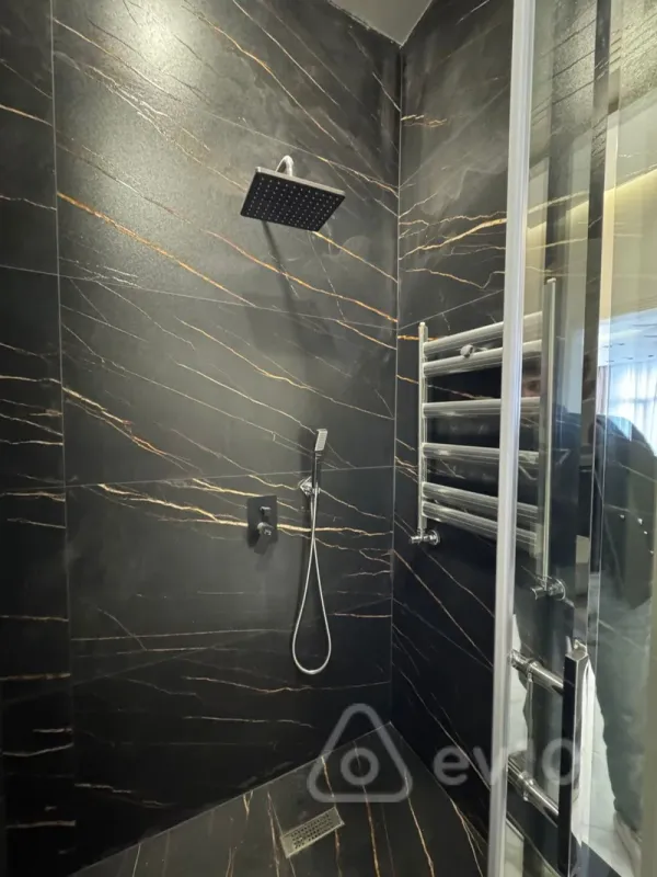 Satılır 3 otaqlı yeni tikili 132 m²