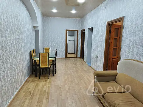 Kirayə verilir 3 otaqlı həyət evi 80 m²