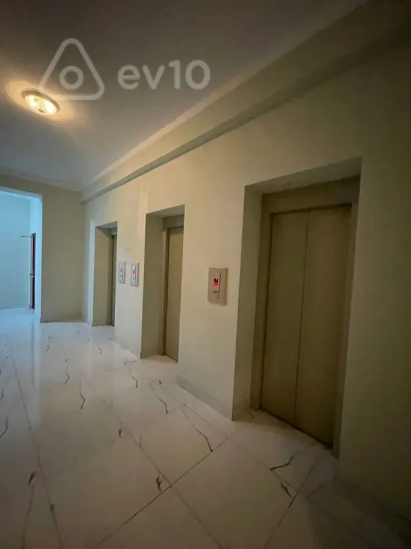 Satılır 2 otaqlı yeni tikili 61 m²