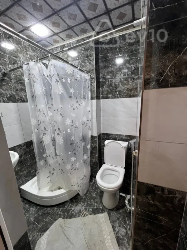 Kirayə verilir 2 otaqlı yeni tikili 45 m²