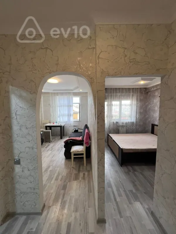Kirayə verilir 2 otaqlı yeni tikili 45 m²