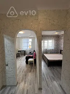 Kirayə verilir 2 otaqlı yeni tikili 45 m²