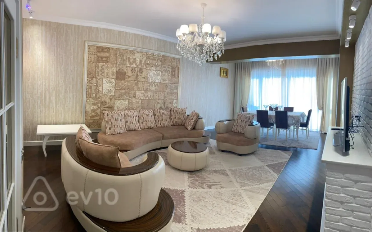 Kirayə verilir 3 otaqlı yeni tikili 120 m²