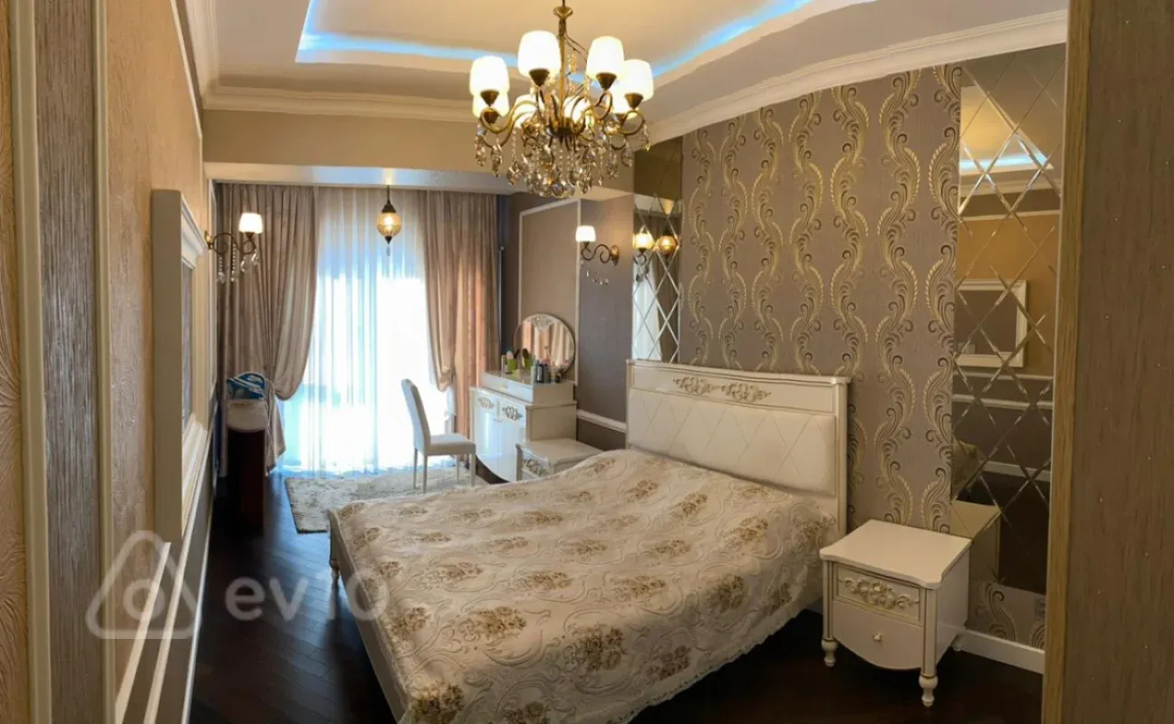 Kirayə verilir 3 otaqlı yeni tikili 120 m²