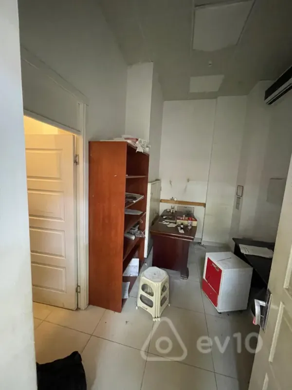 Kirayə verilir mənzil 740 m²