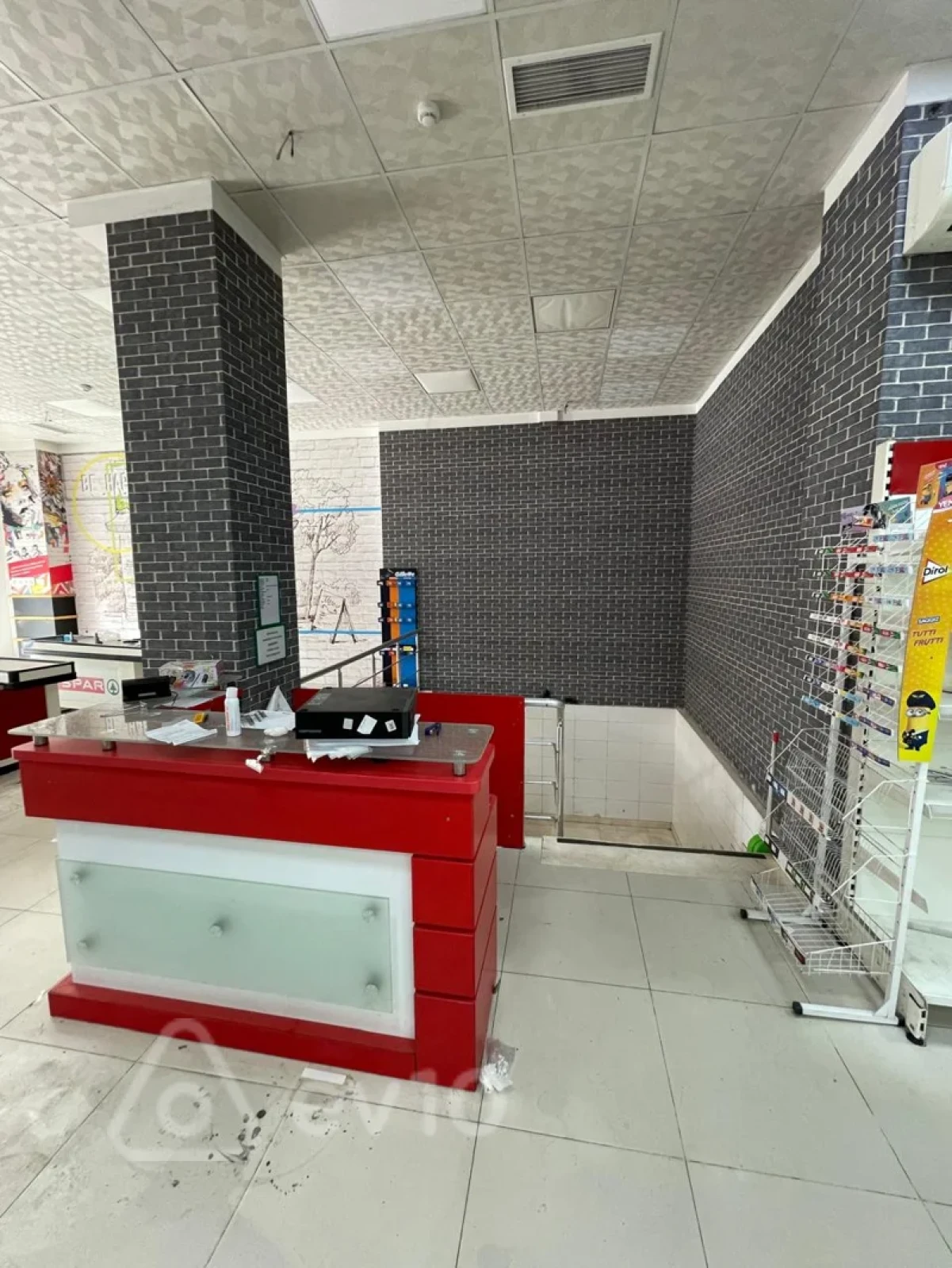 Kirayə verilir mənzil 740 m²