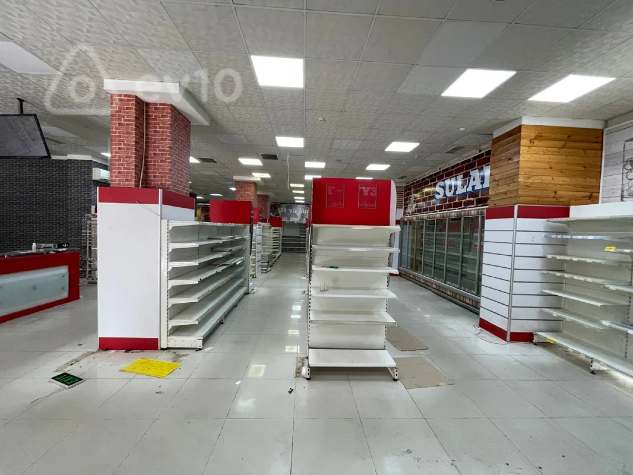 Kirayə verilir mənzil 740 m²