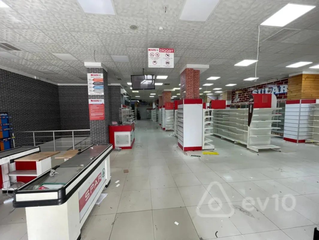 Kirayə verilir mənzil 740 m²
