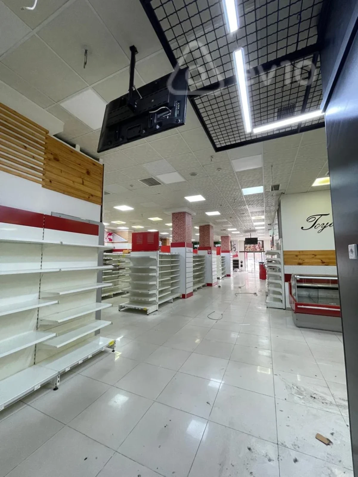 Kirayə verilir mənzil 740 m²