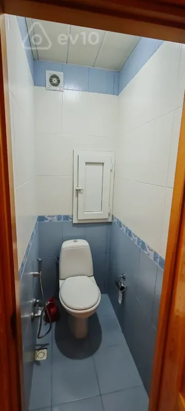 Kirayə verilir 2 otaqlı köhnə tikili 60 m²