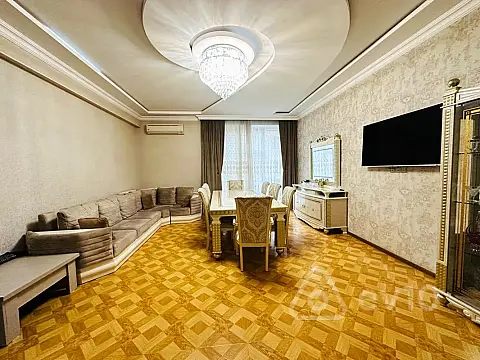 Satılır 3 otaqlı yeni tikili 165 m²