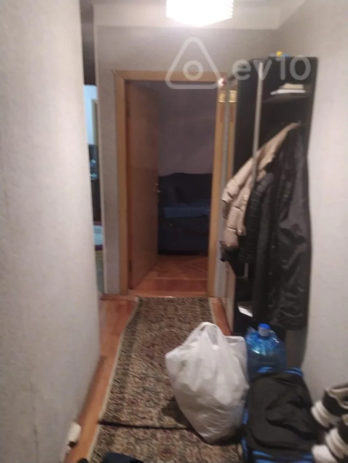 Satılır 3 otaqlı köhnə tikili 80 m²