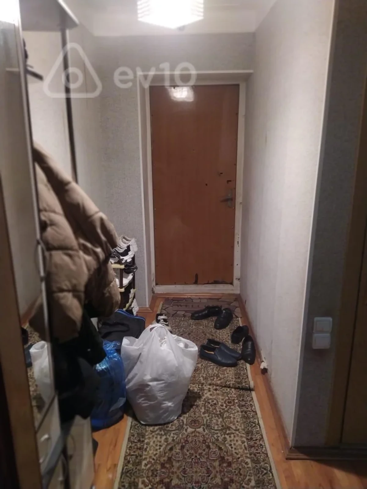 Satılır 3 otaqlı köhnə tikili 80 m²