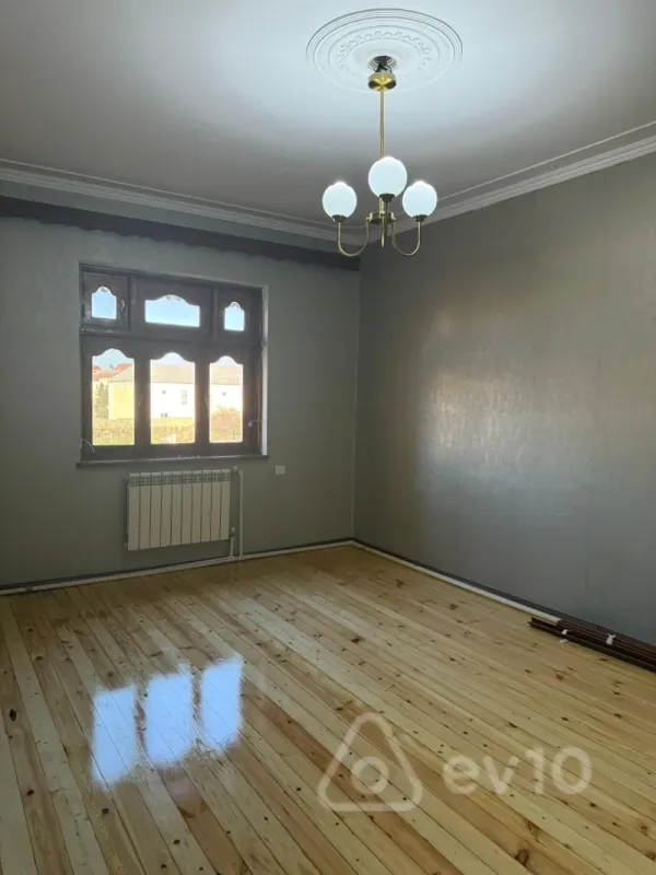Satılır 3 otaqlı köhnə tikili 76 m²
