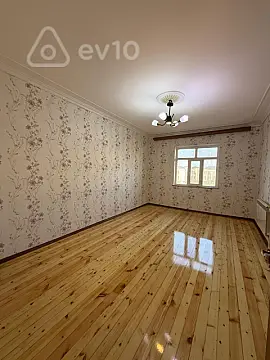 Satılır 3 otaqlı köhnə tikili 76 m²