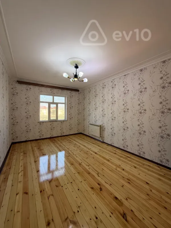 Satılır 3 otaqlı köhnə tikili 76 m²