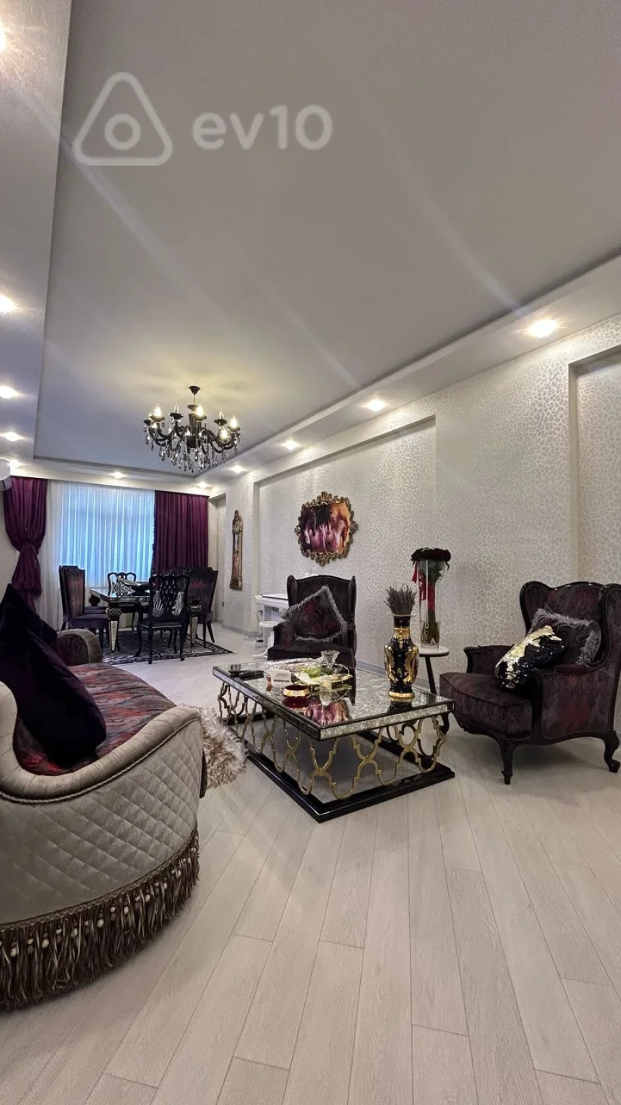 Kirayə verilir 3 otaqlı yeni tikili 190 m²