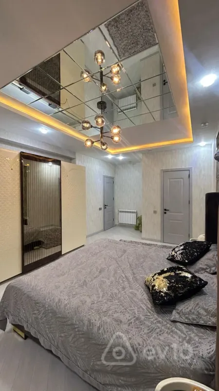 Kirayə verilir 3 otaqlı yeni tikili 190 m²