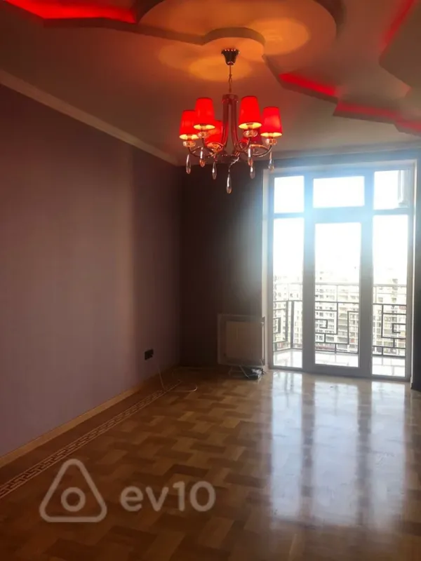 Kirayə verilir 4 otaqlı yeni tikili 217 m²