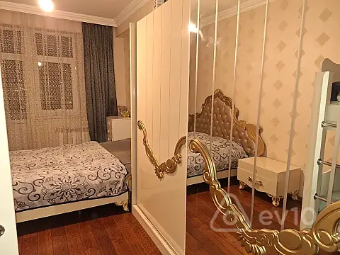 Satılır 2 otaqlı yeni tikili 78 m²