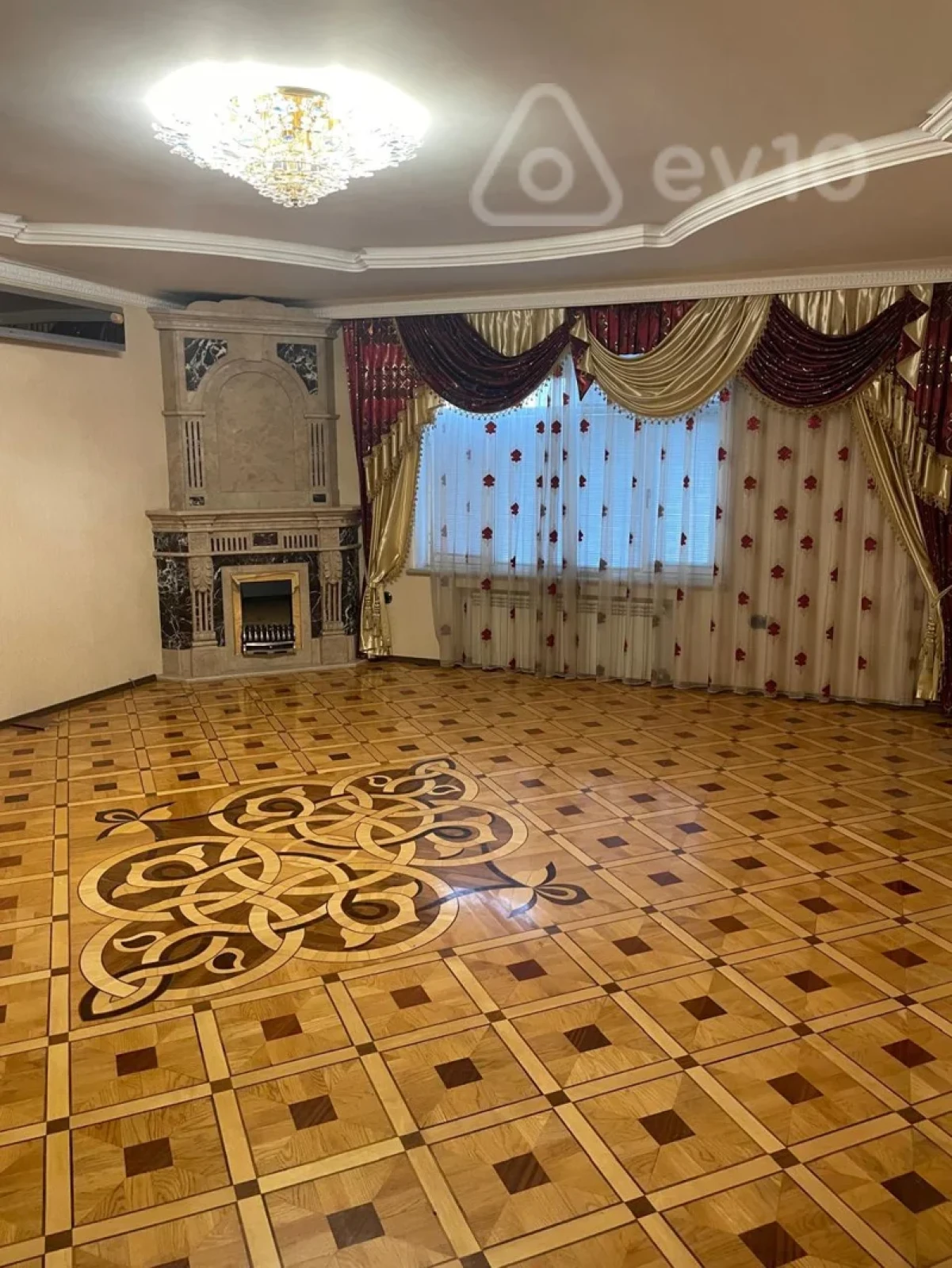 Kirayə verilir 2 otaqlı yeni tikili 135 m²