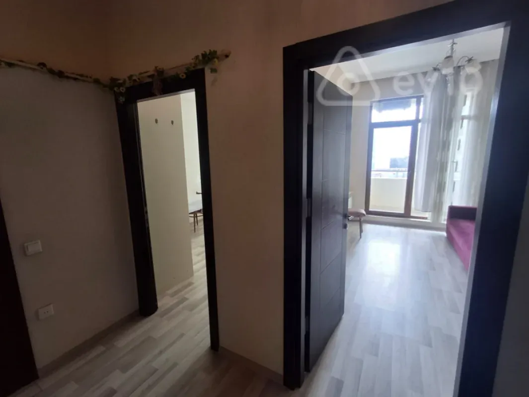 Kirayə verilir 2 otaqlı yeni tikili 50 m²