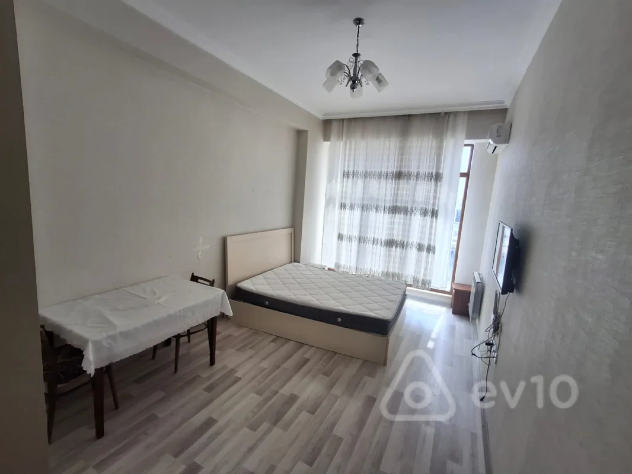 Kirayə verilir 2 otaqlı yeni tikili 50 m²