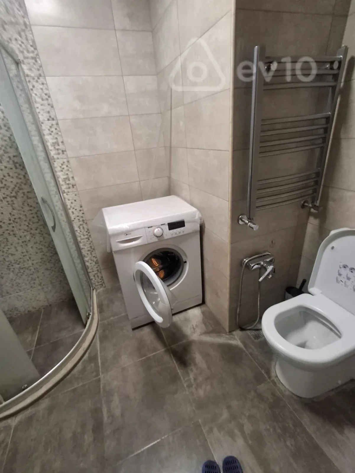 Kirayə verilir 2 otaqlı yeni tikili 50 m²