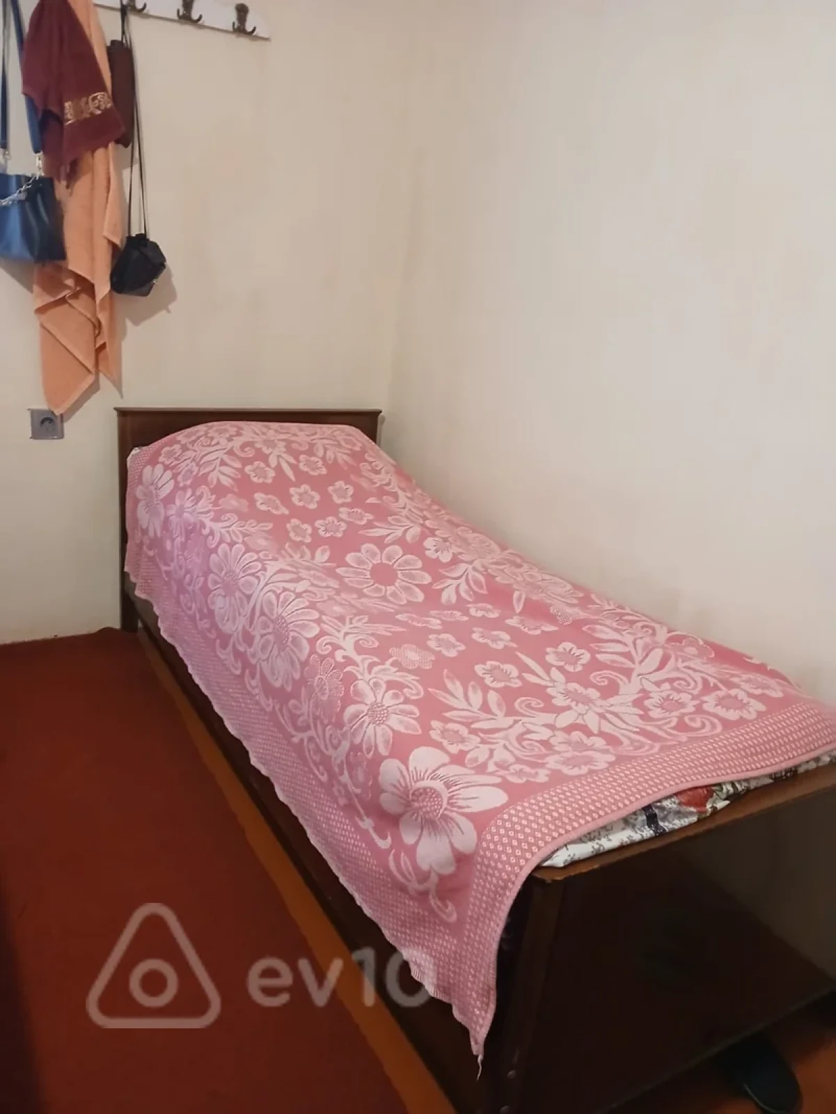Kirayə verilir 4 otaqlı həyət evi 25 m²