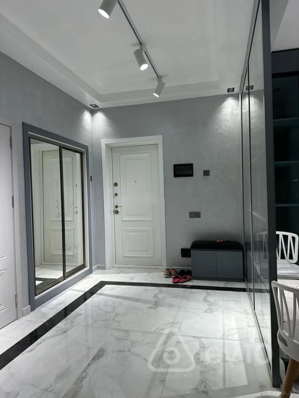 Kirayə verilir 2 otaqlı yeni tikili 86 m²