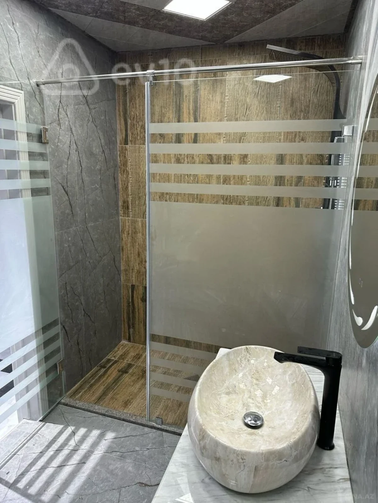 Kirayə verilir 2 otaqlı yeni tikili 86 m²