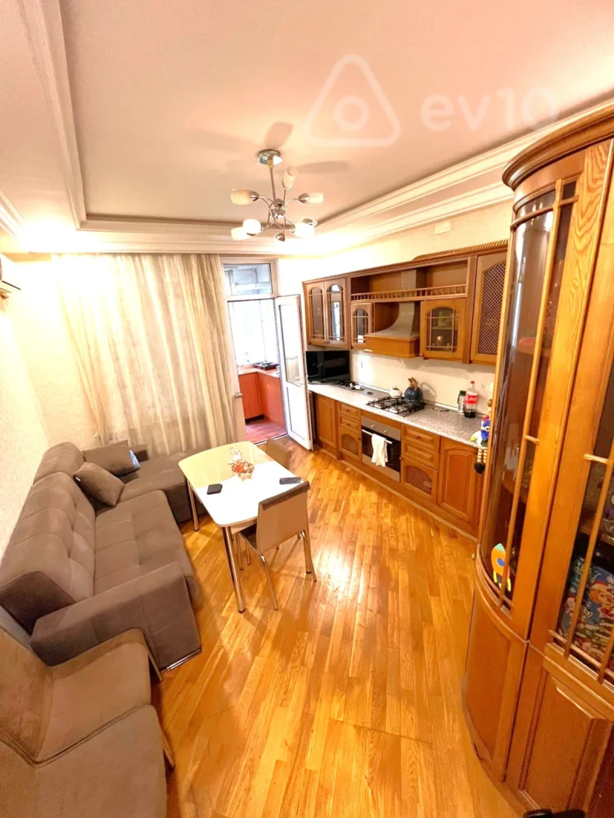 Satılır 3 otaqlı yeni tikili 125 m²