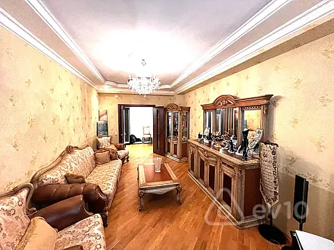 Satılır 3 otaqlı yeni tikili 125 m²