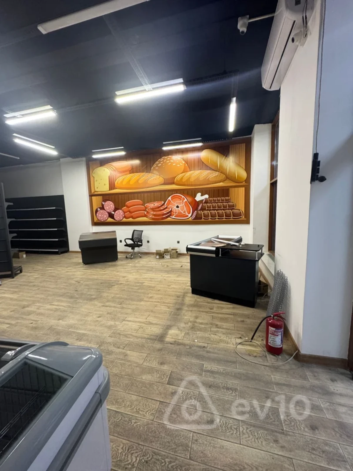 Satılır mənzil 100 m²