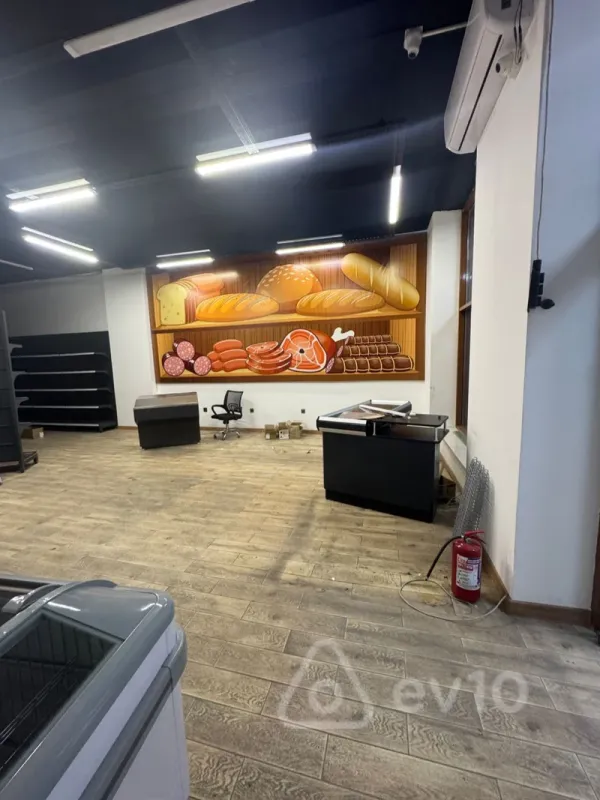 Satılır mənzil 100 m²